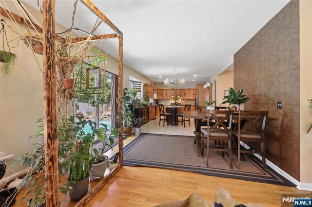 6 Lamring Drive, Fair Lawn, NJ 07410