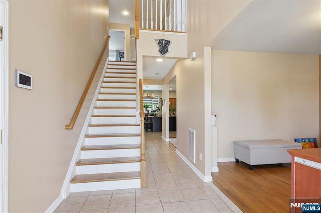 6 Lamring Drive, Fair Lawn, NJ 07410