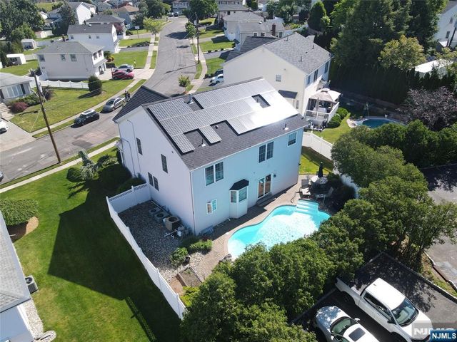 6 Lamring Drive, Fair Lawn, NJ 07410
