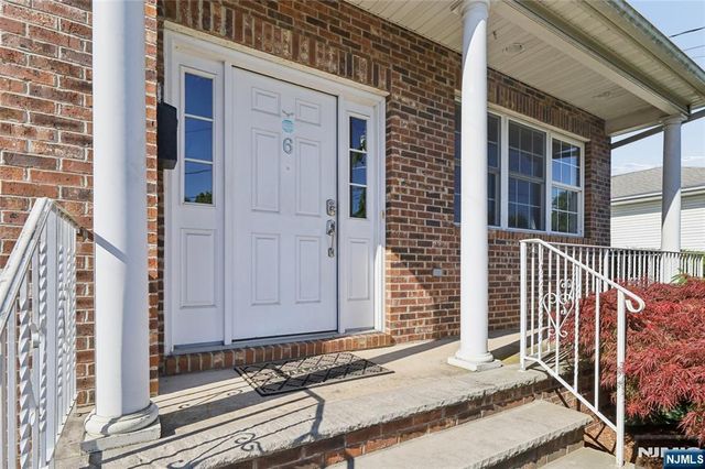6 Lamring Drive, Fair Lawn, NJ 07410