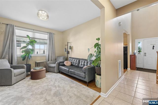 6 Lamring Drive, Fair Lawn, NJ 07410