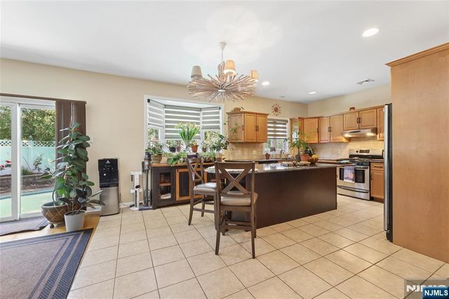 6 Lamring Drive, Fair Lawn, NJ 07410