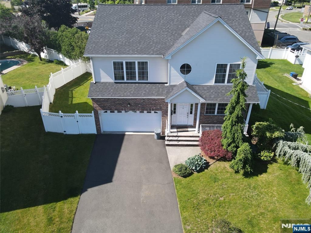 6 Lamring Drive, Fair Lawn, NJ 07410