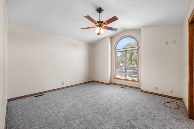 2416 N Amarado St, Wichita, KS 67205