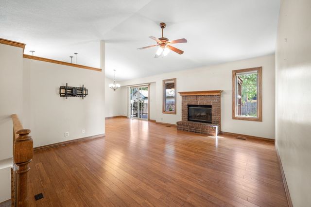 2416 N Amarado St, Wichita, KS 67205