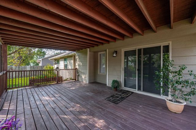 2416 N Amarado St, Wichita, KS 67205