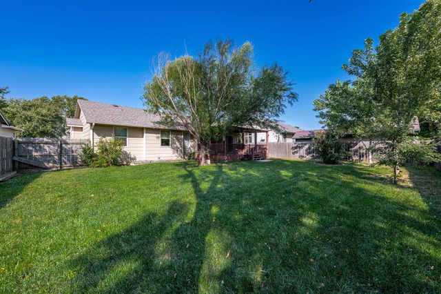 2416 N Amarado St, Wichita, KS 67205