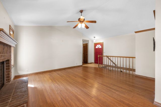 2416 N Amarado St, Wichita, KS 67205