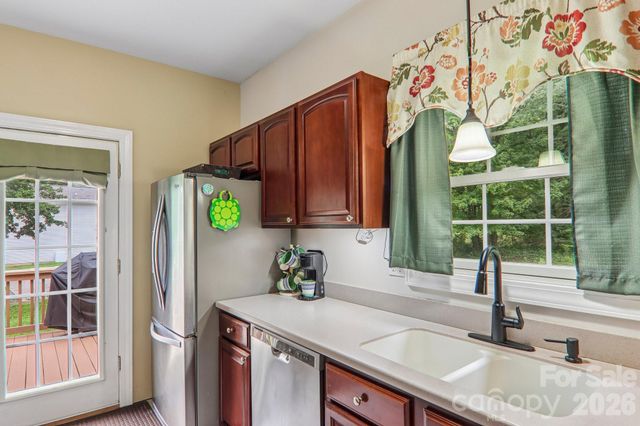 3311 Sandy Drive 1, Hendersonville, NC 28792