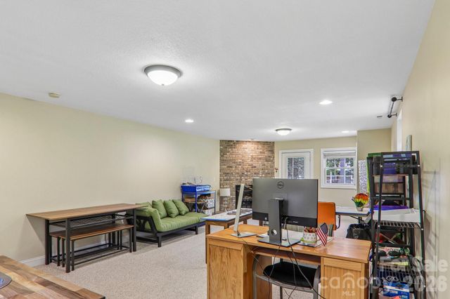 3311 Sandy Drive 1, Hendersonville, NC 28792
