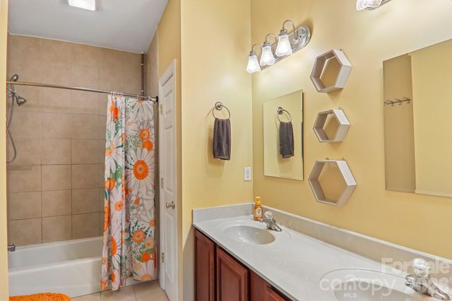 3311 Sandy Drive 1, Hendersonville, NC 28792