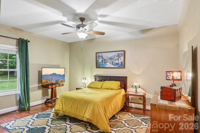 3311 Sandy Drive 1, Hendersonville, NC 28792