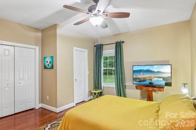 3311 Sandy Drive 1, Hendersonville, NC 28792