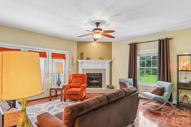 3311 Sandy Drive 1, Hendersonville, NC 28792