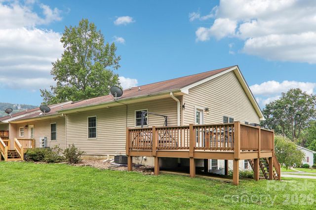 3311 Sandy Drive 1, Hendersonville, NC 28792