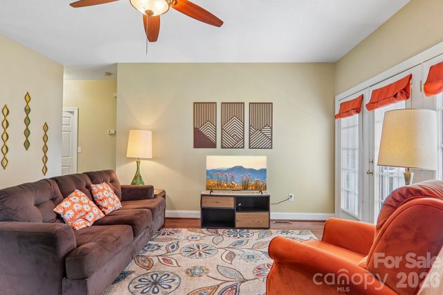 3311 Sandy Drive 1, Hendersonville, NC 28792