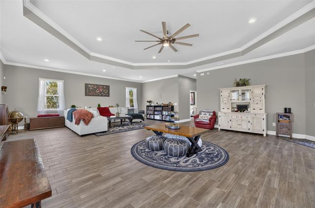 3016 SMILODON TRAIL, Ruskin, FL 33570