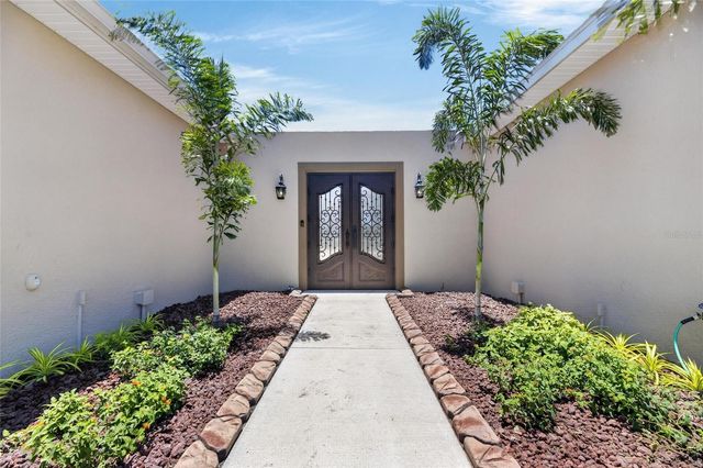 3016 SMILODON TRAIL, Ruskin, FL 33570