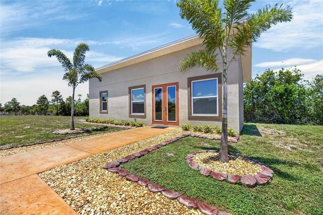 3016 SMILODON TRAIL, Ruskin, FL 33570