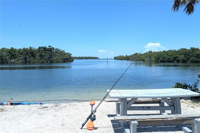 3016 SMILODON TRAIL, Ruskin, FL 33570
