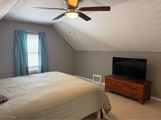 21203 Raymond Street, Maple Heights, OH 44137