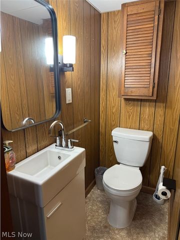 21203 Raymond Street, Maple Heights, OH 44137