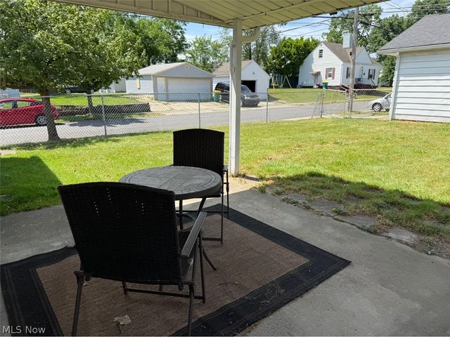 21203 Raymond Street, Maple Heights, OH 44137