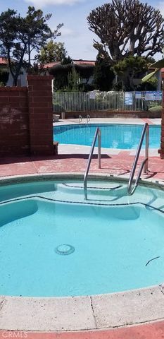 2511 W Sunflower Avenue J7, Santa Ana, CA 92704