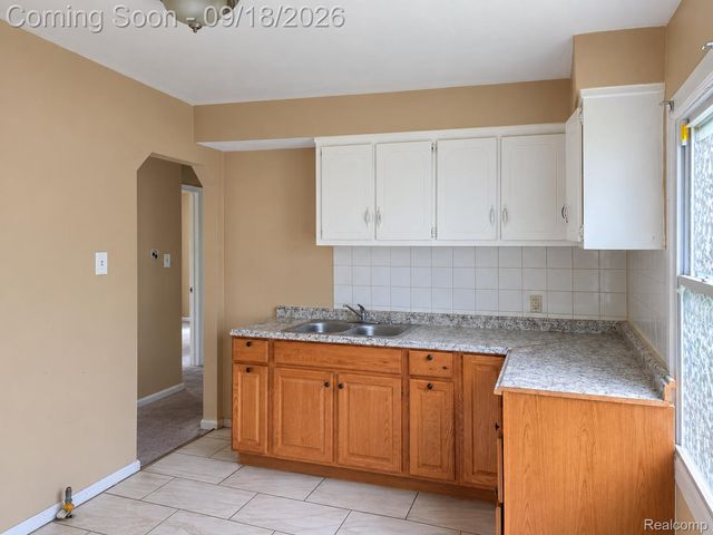 19167 Lumpkin Street, Detroit, MI 48234
