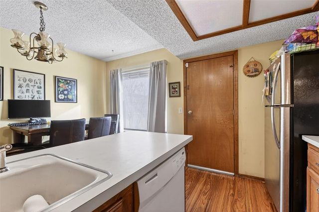 1778 Lionsgate Circle, Bethany, OK 73008