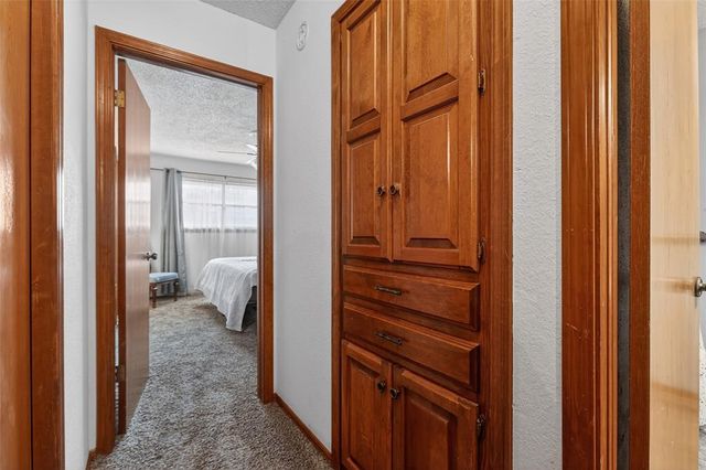 1778 Lionsgate Circle, Bethany, OK 73008