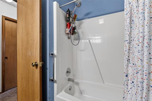 1778 Lionsgate Circle, Bethany, OK 73008