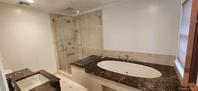 1524 Express Drive S 1st Floor, Brentwood, NY 11717