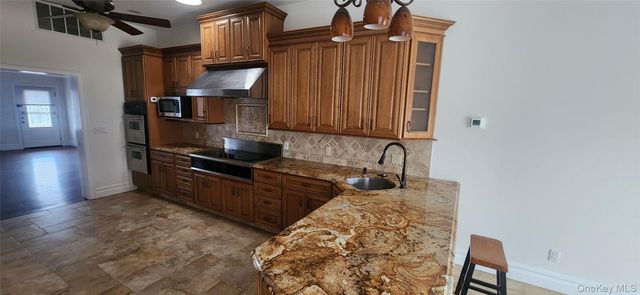 1524 Express Drive S 1st Floor, Brentwood, NY 11717