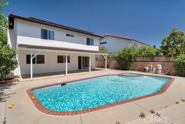 19828 Lull, Winnetka (los Angeles), CA 91306