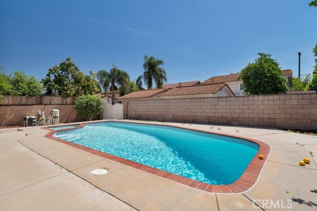 19828 Lull, Winnetka (los Angeles), CA 91306