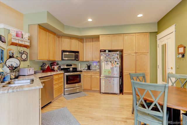 2550 Winding River Drive M2, Broomfield, CO 80023