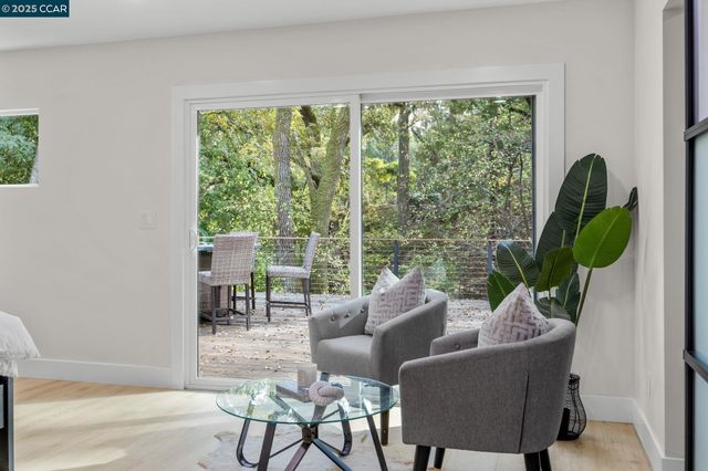 7 Los Amigos, Orinda, CA 94563