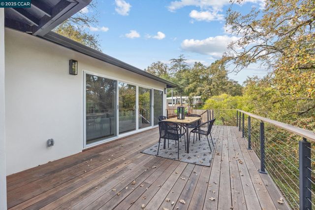 7 Los Amigos, Orinda, CA 94563