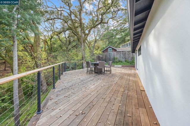 7 Los Amigos, Orinda, CA 94563