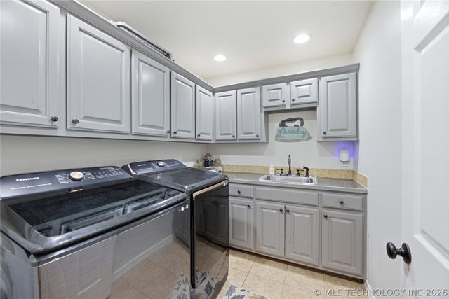 5868 W 493, Pryor, OK 74361