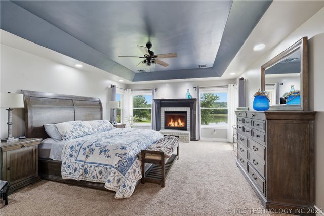 5868 W 493, Pryor, OK 74361
