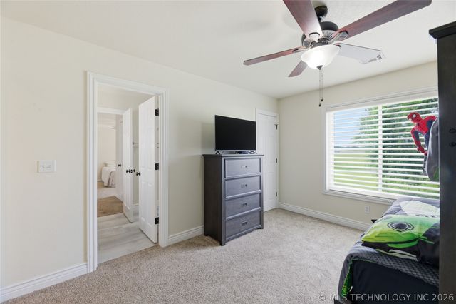 5868 W 493, Pryor, OK 74361