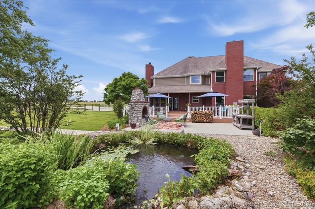 5868 W 493, Pryor, OK 74361