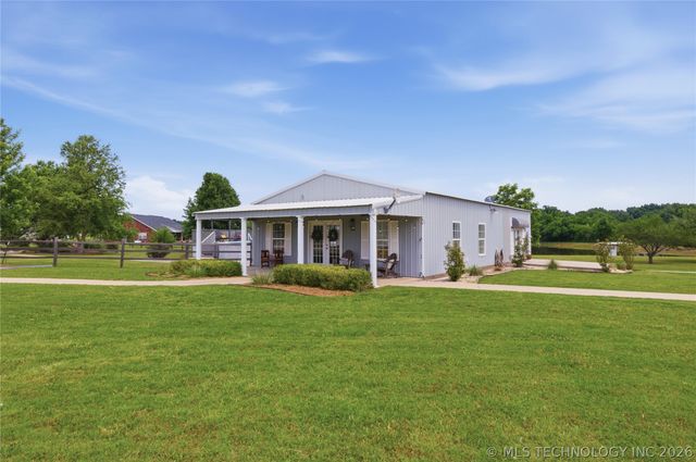 5868 W 493, Pryor, OK 74361