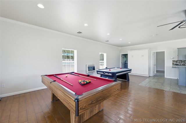 5868 W 493, Pryor, OK 74361