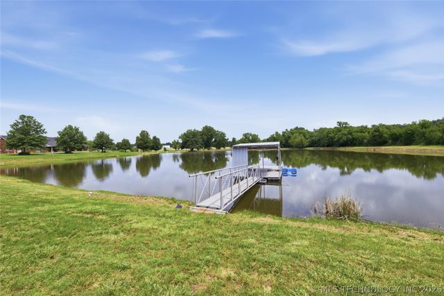 5868 W 493, Pryor, OK 74361