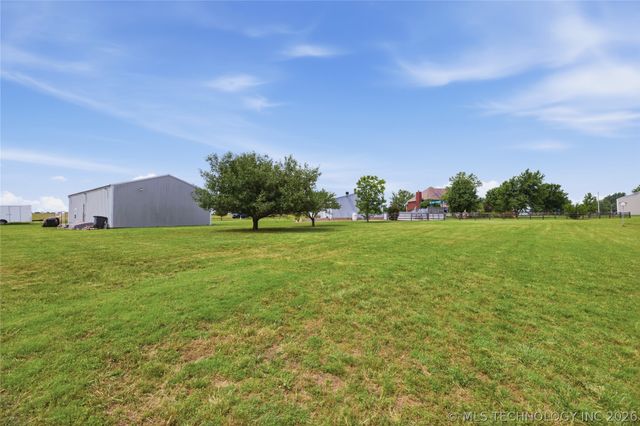 5868 W 493, Pryor, OK 74361