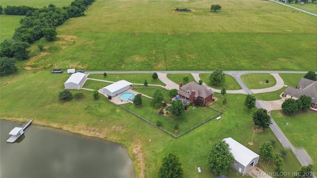 5868 W 493, Pryor, OK 74361