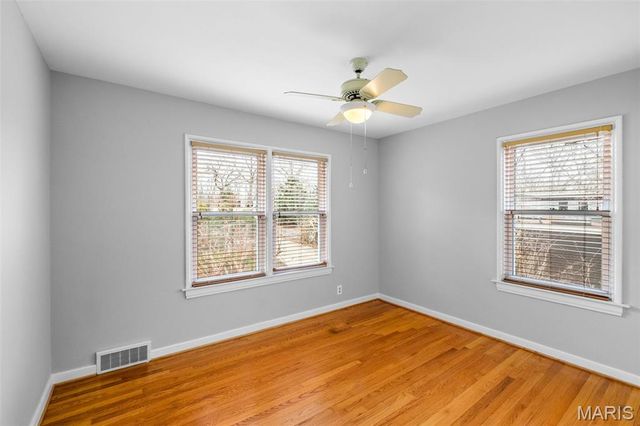 1889 N Signal Hills Drive, Kirkwood, MO 63122